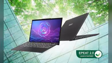 Ordinateur portable MSI fin noir, écran avec logo AI, badge EPEAT 2.0 Launch Partner visible