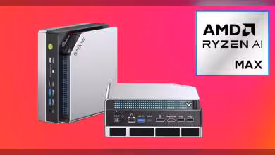 Mini PC GMKtec EVO-X2 argenté éclairage professionnel fond rouge vif