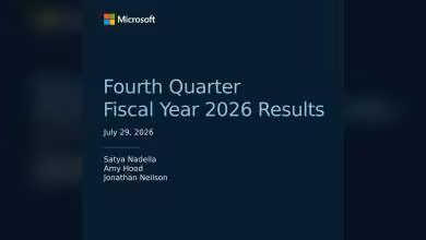 Couverture Microsoft Fourth Quarter Fiscal Year 2026 Results avec logo Microsoft et noms Satya Nadella, Amy Hood, Jonathan Ne