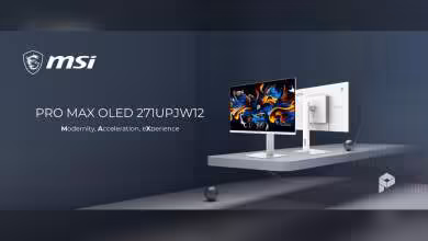Moniteur MSI PRO MAX OLED 271UPJW12 blanc affiché de face et de dos sur fond gris foncé