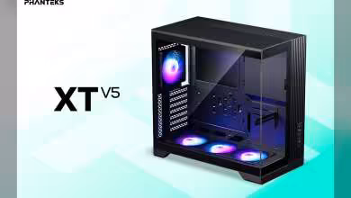 Boîtier Phanteks XT V5 noir, vue trois-quarts avec trois ventilateurs ARGB et panneau latéral vitré
