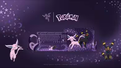 Ensemble clavier et accessoires Razer Pokémon Espeon et Umbreon, vue produit complète sur fond violet