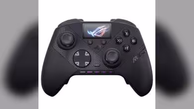 Manette ASUS ROG Raikiri II Pro noire, vue de face avec écran central, croix directionnelle et boutons ABXY.