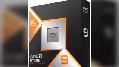 Boîte du processeur AMD Ryzen 9 9000 Series avec logo 3D V-Cache et design noir/orange