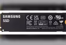 SSD Samsung 990 PCIe 4.0 noir, étiquette claire, éclairage professionnel