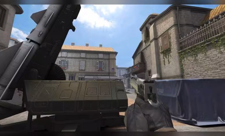 Sorties jeux vidéo de la semaine 31 : Halo remonte en tête d'une fin juillet très chargée 1 Insurgency: Sandstorm vue à la première personne avec lance-roquettes et ruelle urbaine