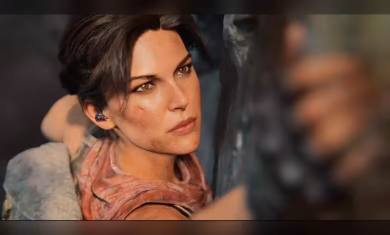 Tomb Raider Catalyst glisse à 2028, Amazon confirme le report du second épisode 1 Lara Croft, héroïne de Tomb Raider, vue de profil avec tresse, vêtements d’aventure et fond flou