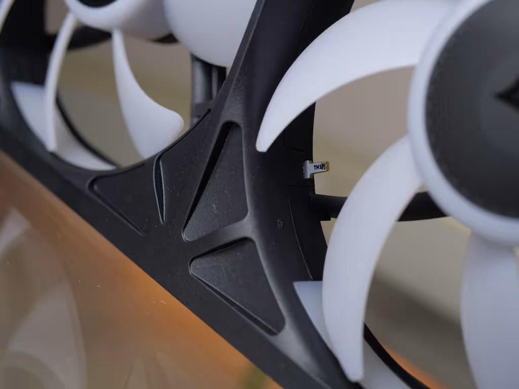 Ventilateurs RX II RGB Unified Frame sonde