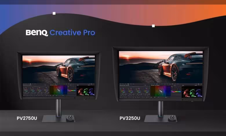 BenQ PV50 : les moniteurs 4K PV3250U et PV2750U visent l'étalonnage vidéo pro 1 BenQ Creative Pro PV2750U et PV3250U affichés côte à côte sur fond sombre avec interface de retouche