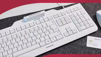 Clavier CHERRY Smart Board 1150 blanc, vue rapprochée avec pavé numérique et repose-cartes