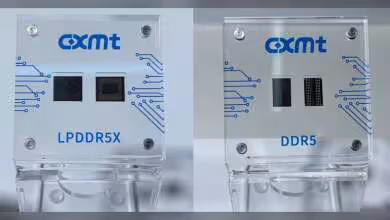 Modules mémoire CXMT LPDDR5X et DDR5 en boîtiers transparents, logo bleu et circuits visibles