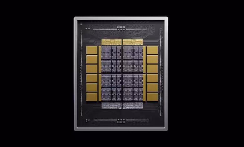 NVIDIA MediaTek : 3,5 milliards de dollars pour étendre NVLink Fusion aux ASIC IA 1 Puce processeur NVIDIA avec die central et blocs mémoire autour, vue de face