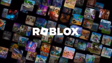 Logo Roblox blanc sur mosaïque d’images de jeux colorés en arrière-plan sombre et flou