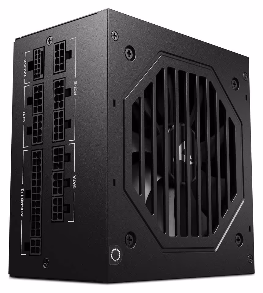 Sharkoon Rebel P20 Gen 2 : une alimentation ATX 3.1 jusqu’à 1000 W sous 99,90 € 3 Alimentation ATX modulaire noire, connecteurs visibles sur le côté et grille de ventilation latérale.