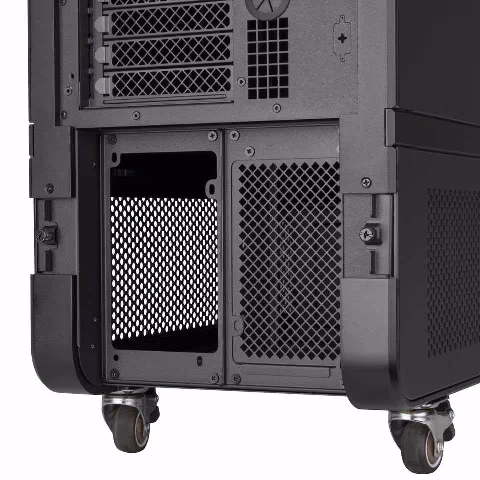 SilverStone ALTA T2 : un boîtier super tour taillé pour les stations IA multi-GPU 11 Partie basse arrière du SilverStone ALTA T2 avec panneaux perforés, connectique et roulettes