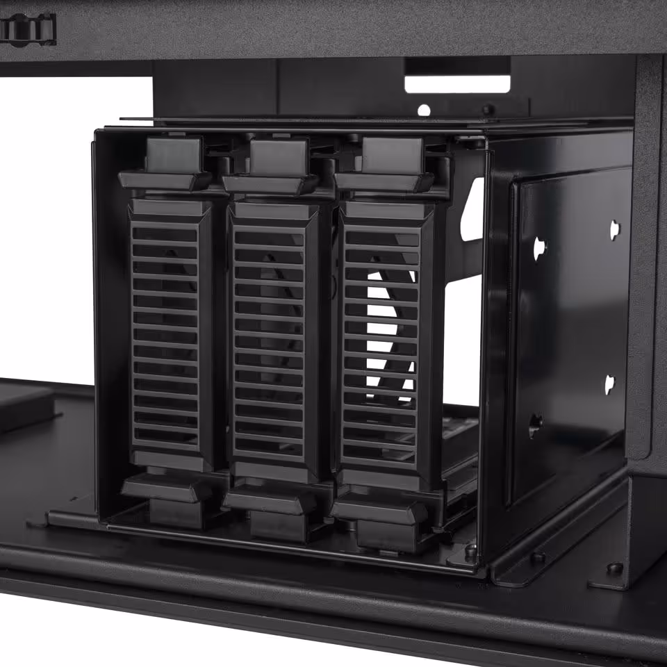 SilverStone ALTA T2 : un boîtier super tour taillé pour les stations IA multi-GPU 8 Module de baies de stockage interne SilverStone avec trois emplacements pour disques durs
