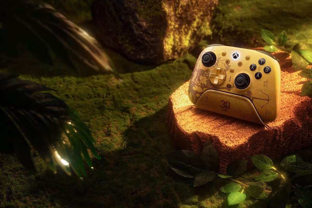 8BitDo Tomb Raider : deux manettes anniversaire équipées de sticks TMR