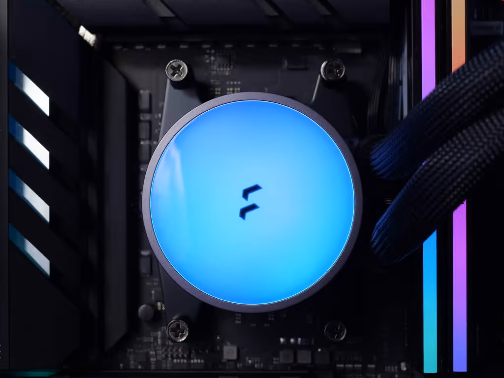 Test Fractal Radius 360 RGB : un AIO 360 mm sobre, efficace et sans logiciel à installer 27 Fractal Radius 360 RGB rgb show 07