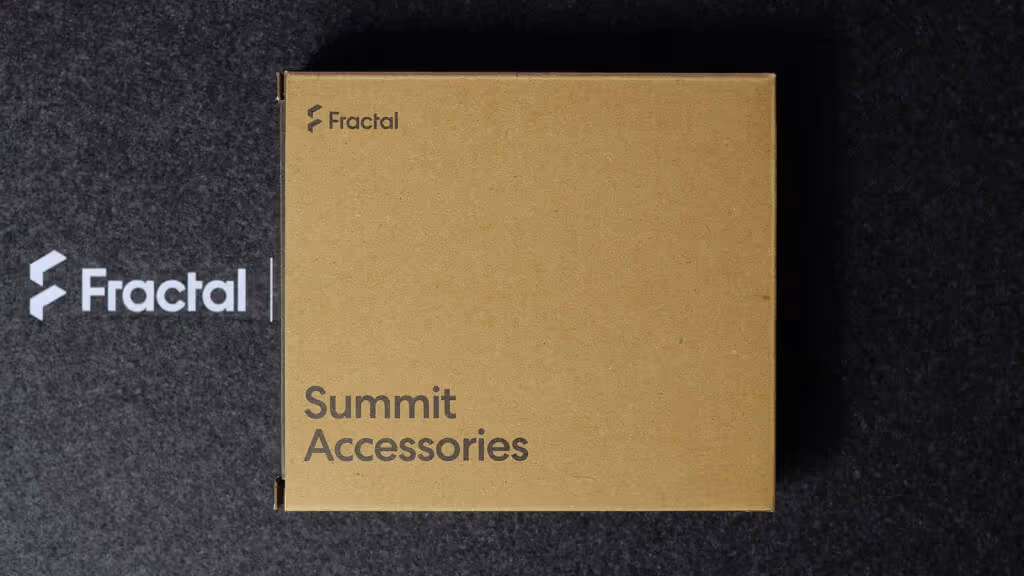 Test du Fractal Design Summit Black TG Light Tint, le boîtier qui joue la carte du bois 3 Fractal summit black bois bundle 01