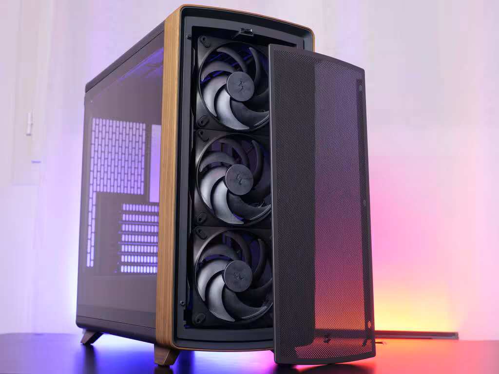 Test du Fractal Design Summit Black TG Light Tint, le boîtier qui joue la carte du bois 15 Fractal summit black façade 01