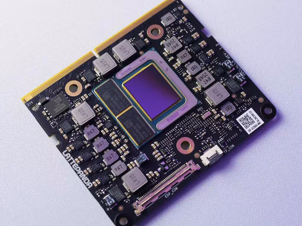 LattePanda Mu Ultra : son NPU est 3,8 fois plus rapide que le processeur et ne bride jamais 3 Mu Ultra 7 256v LattePanda