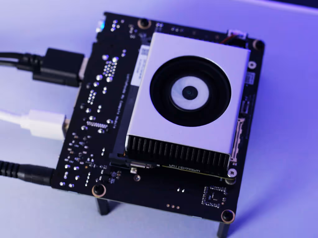 LattePanda Mu Ultra : son NPU est 3,8 fois plus rapide que le processeur et ne bride jamais 14 Mu Ultra 7 256v LattePanda test 02