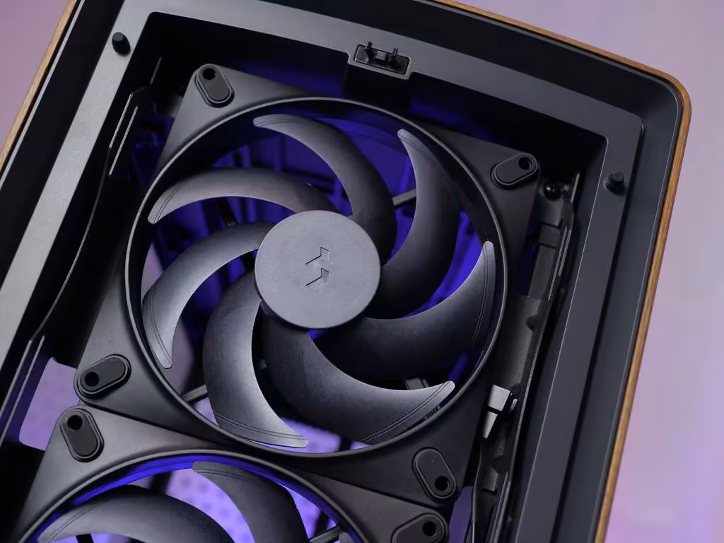 Test du Fractal Design Summit Black TG Light Tint, le boîtier qui joue la carte du bois 30 P1736359