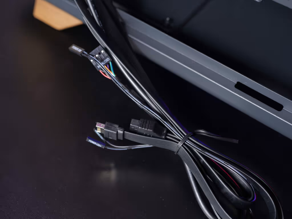 Test du Fractal Design Summit Black TG Light Tint, le boîtier qui joue la carte du bois 29 P1736386