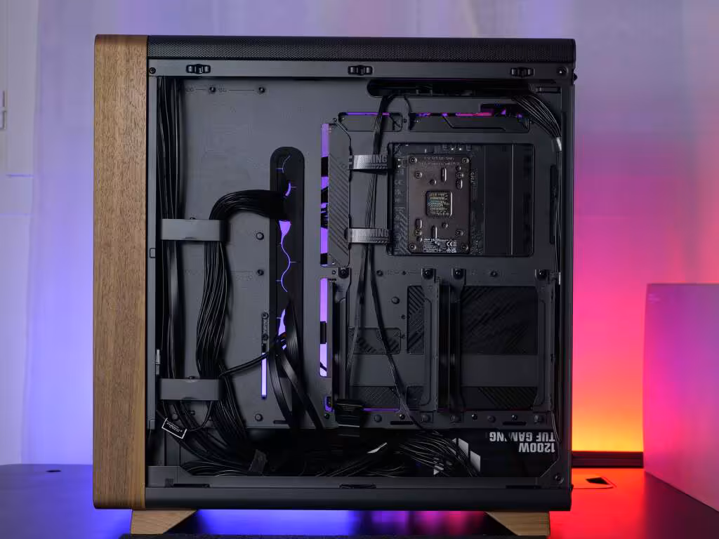 Test du Fractal Design Summit Black TG Light Tint, le boîtier qui joue la carte du bois 34 P1736466