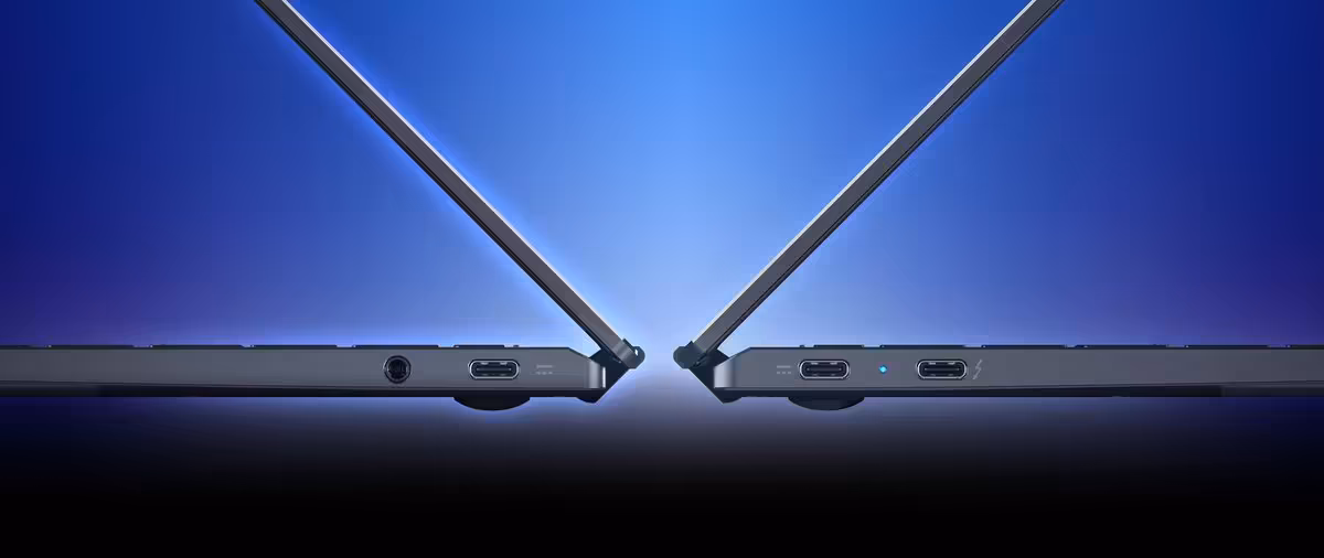 Acer Googlebook 14 : OLED 3K, Core Ultra et Gemini pour le premier modèle Acer 4 Profil latéral de deux Acer Googlebook 14 montrant les ports USB-C, USB-A et prises audio