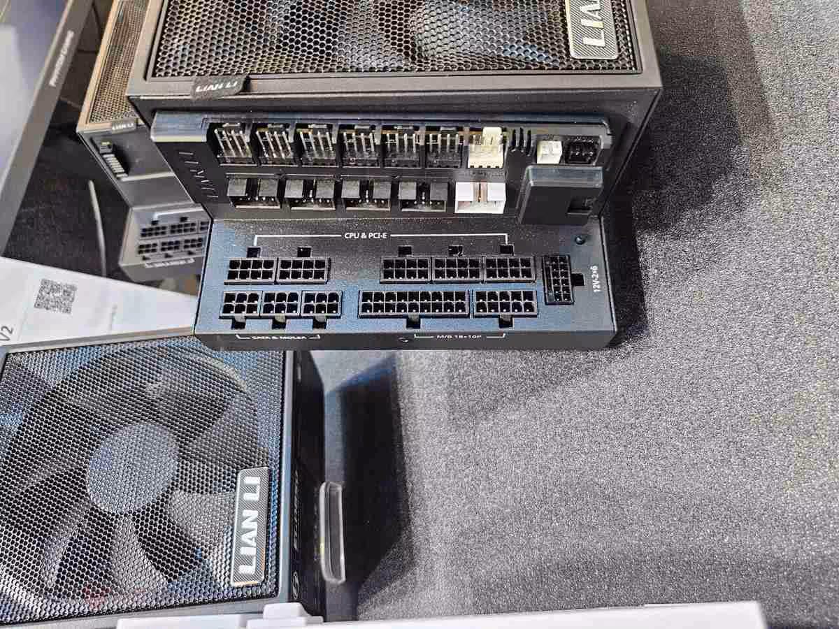Lian Li Edge Hub Adv : arrêt automatique en cas de surchauffe du connecteur GPU