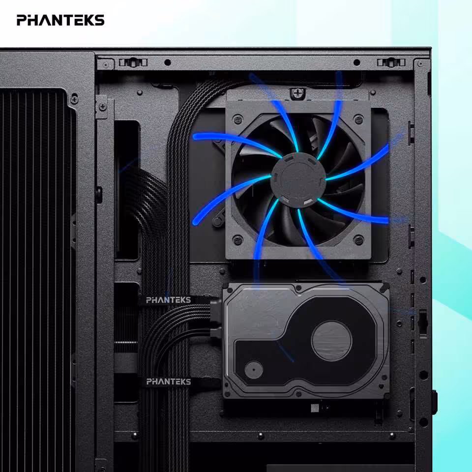 Intérieur du boîtier Phanteks EX5 avec ventilation arrière et stockage, vue des composants