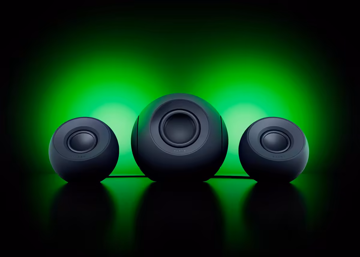 Razer Mako : deux enceintes gaming compactes avec son 7.1 et Chroma RGB