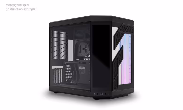 Alphacool Apex : deux distro plates dédiées aux Hyte Y70 à 319,98 euros 1 Boîtier noir HYTE Y70 avec Alphacool Apex Distro Plate Y70 RGB installée en façade