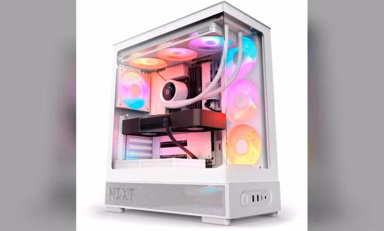 NZXT S5 RGB : deux boîtiers ATX panoramiques en acier proposés dès 59,90 € 1 Configuration gaming complète dans boîtier NZXT S5 RGB blanc avec watercooling et ventilateurs RGB