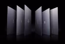 Plusieurs stations de travail compactes NVIDIA RTX Spark et logos ASUS, MSI, HP, Dell, Lenovo sur fond noir