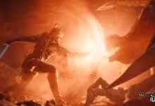Ciri dans The Witcher 4 combat un monstre ailé devant une explosion dans un décor rocheux orangé
