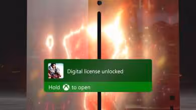 Console Xbox Series X avec notification Xbox « Digital license unlocked » après conversion d’un disque en numérique