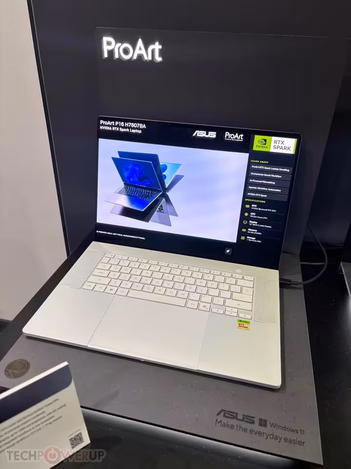 RTX Spark : ASUS expose à l’IFA 2026 des mini PC et ProArt jusqu’à 128 Go 15 Laptop ASUS ProArt P18 H8707BA blanc avec écran ProArt et badge NVIDIA RTX Spark