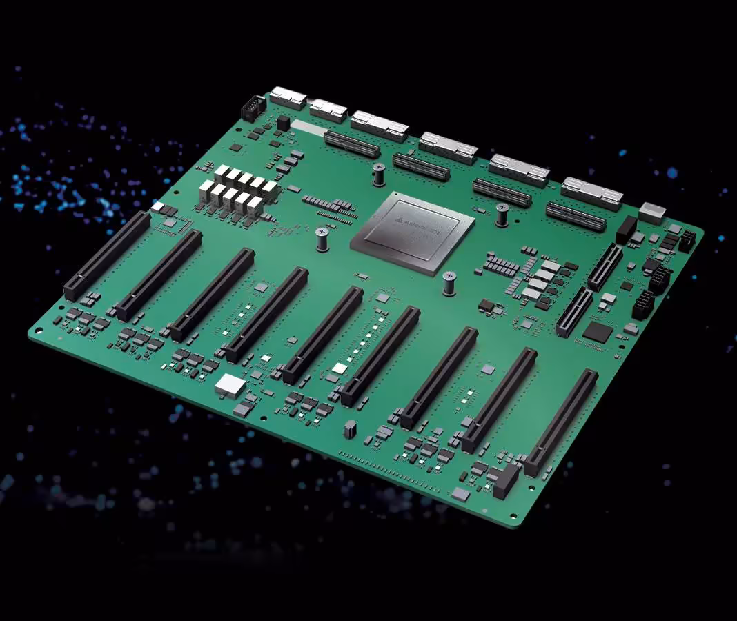 Astera Labs Orion libère les racks IA du choix initial des CPU et accélérateurs 4 Carte mère Orion d’Astera Labs avec connecteurs PCIe pour accélérateurs IA