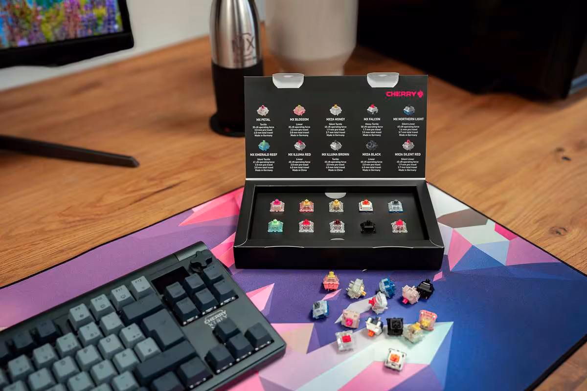 Cherry MX ILLUMA et EMERALD REEF : trois switches plus stables et silencieux