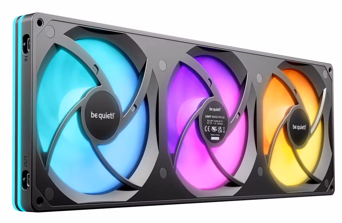 Light Wings Pro IO : be quiet! réunit trois ventilateurs dans un cadre unique 2 Triple ventilateur be quiet! Light Wings Pro IO RGB noir avec éclairage cyan, violet et orange