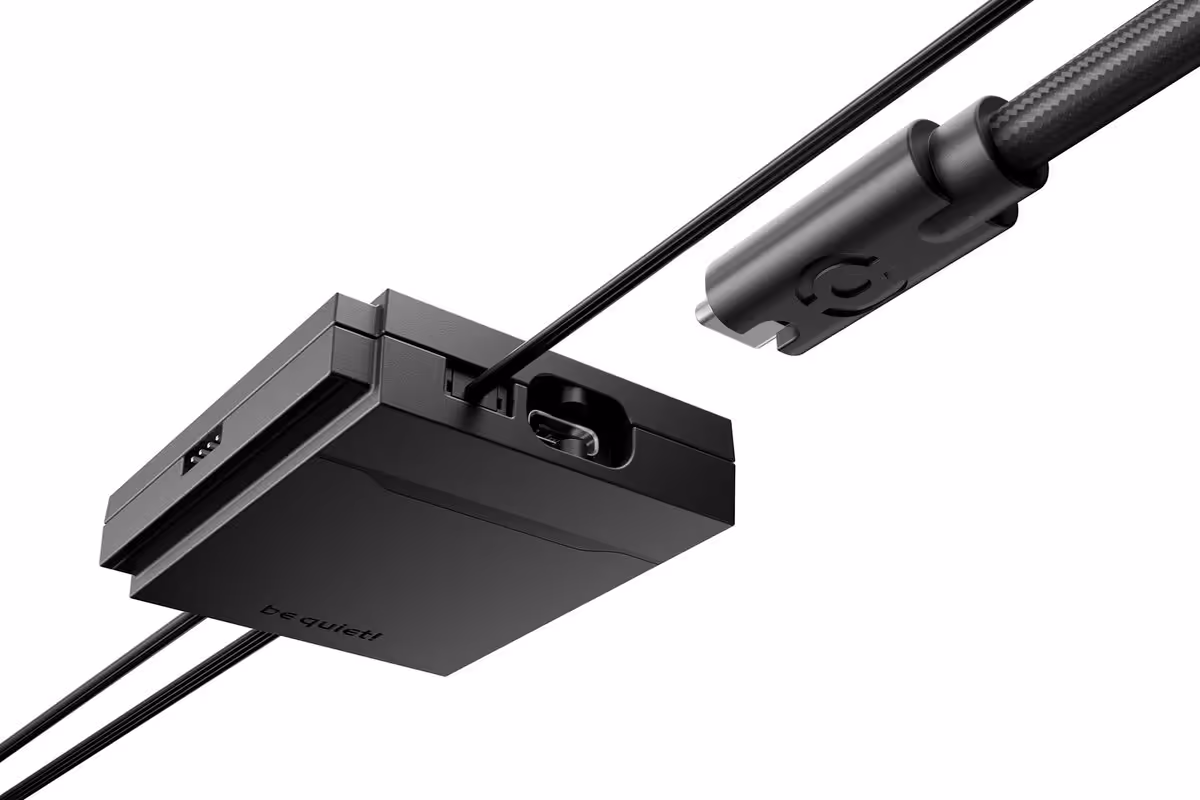 Light Wings Pro IO : be quiet! réunit trois ventilateurs dans un cadre unique 4 Contrôleur be quiet! Light Wings Pro IO avec câble USB-C et connecteur propriétaire