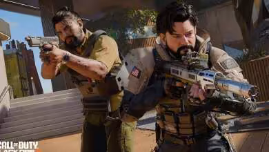 Soldats armés dans Call of Duty Black Ops 6, logo du jeu visible en bas à gauche