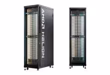 Rack ouvert AMD Helion pour IA agentique, vue avant et latérale avec modules serveur haute densité visibles