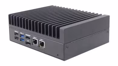PC industriel fanless Biostar EdgeComp MS-U320 noir, vu de trois quarts avec dissipateur thermique supérieur