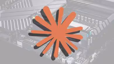 Barrettes RAM G.SKILL noires installées sur carte mère, image masquée par icône de chargement orange