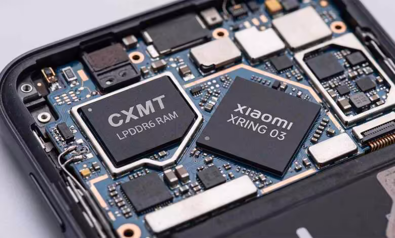 CXMT prépare une hausse massive de sa production de DRAM pour atteindre 600 000 wafers 1 Carte mère de smartphone Xiaomi avec puce Xiaomi Xring O3 et mémoire LPDDR6 RAM CXMT