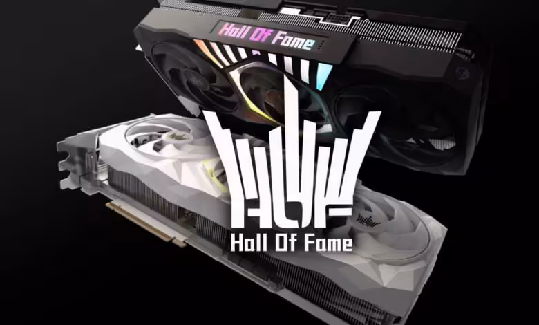 GALAX maintenue par Palit, mais la pénurie de GPU fragilise les petites marques 1 Deux cartes graphiques GALAX Hall of Fame blanches et noires avec logo HOF sur fond sombre