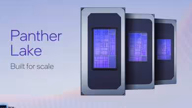 Visuel Intel Panther Lake « Built for scale » montrant trois puces avec matrices violettes